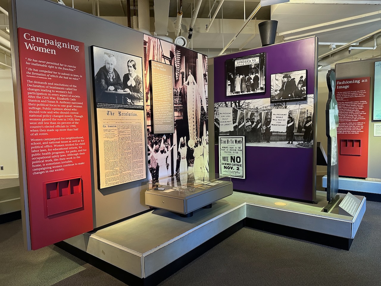Exhibit on the campaign in favor and against providing the right to vote to women.