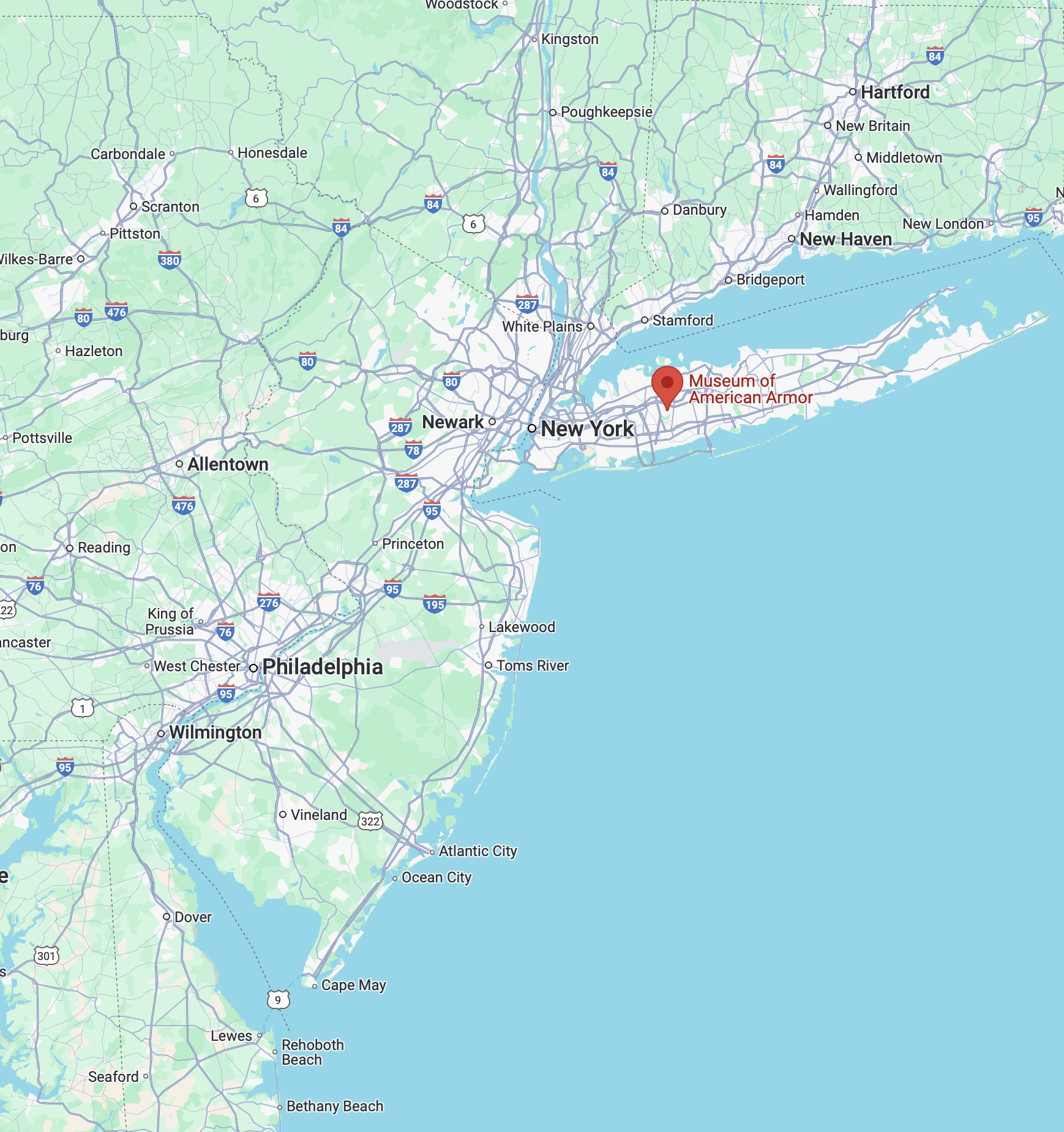 Map of New Jersey and New York, with red pin in location of Museum of American Armor in central Long Island.
