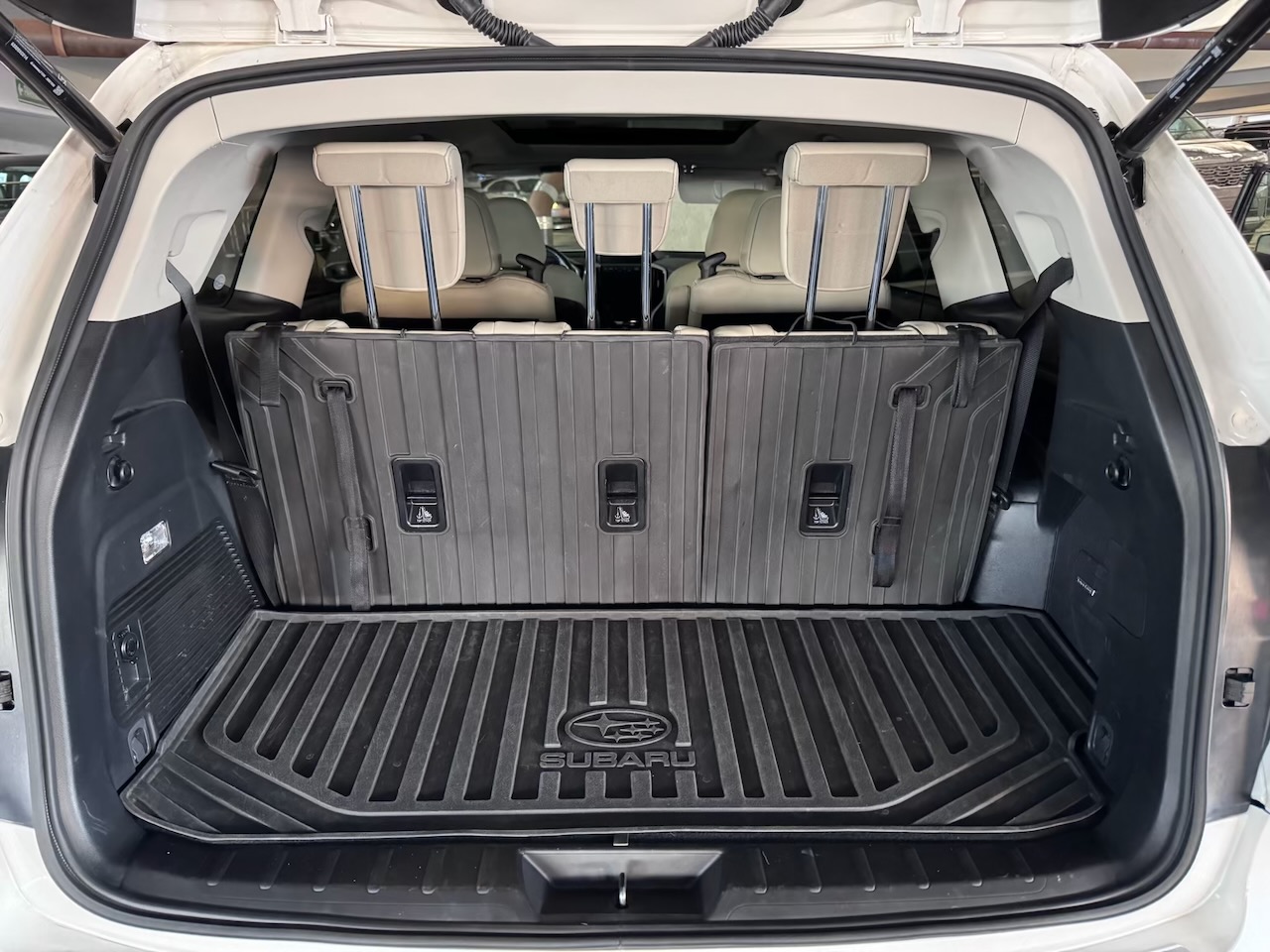 Trunk of Subaru Ascent with trunk liner. 