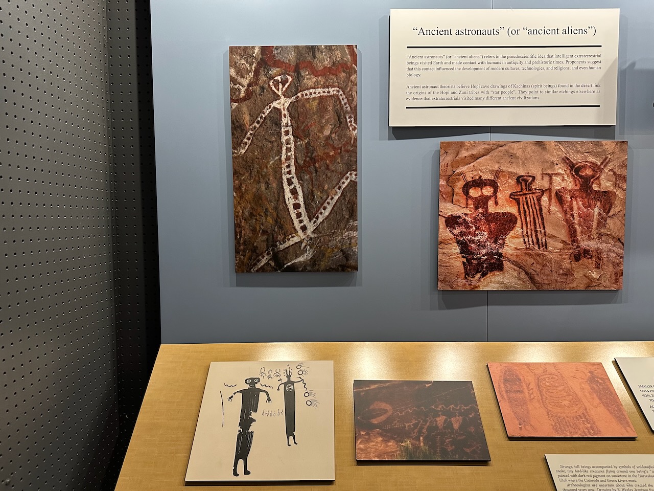 Display on petroglyphs interpreted to tie to UFO sightings. 