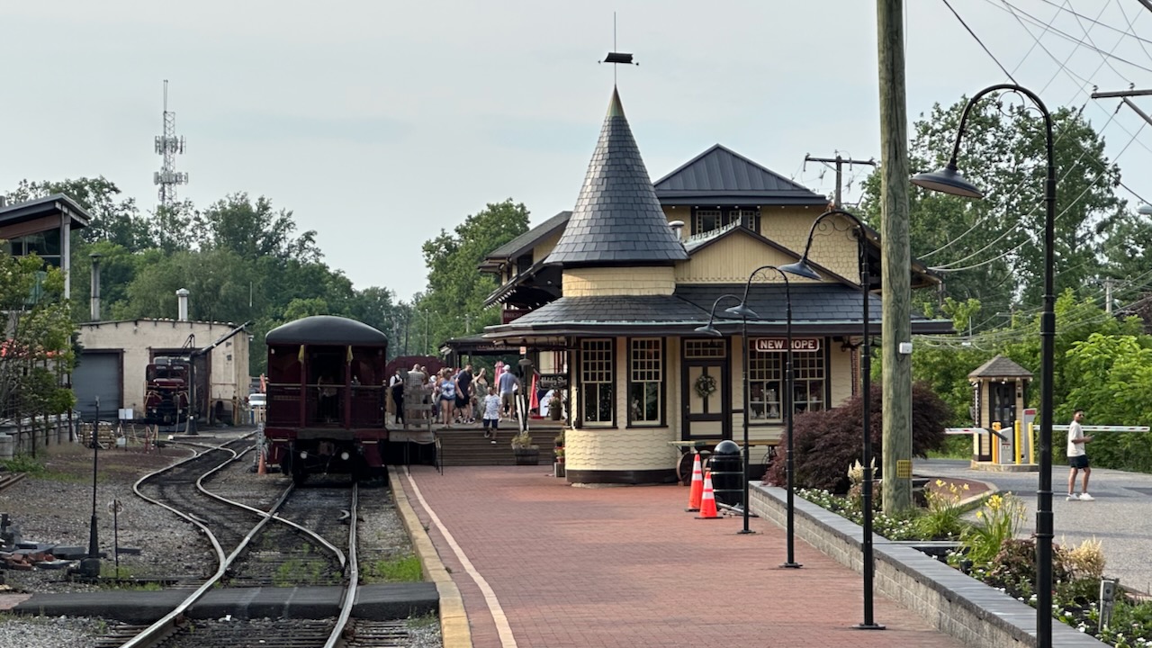 New Hope Rail Station. 