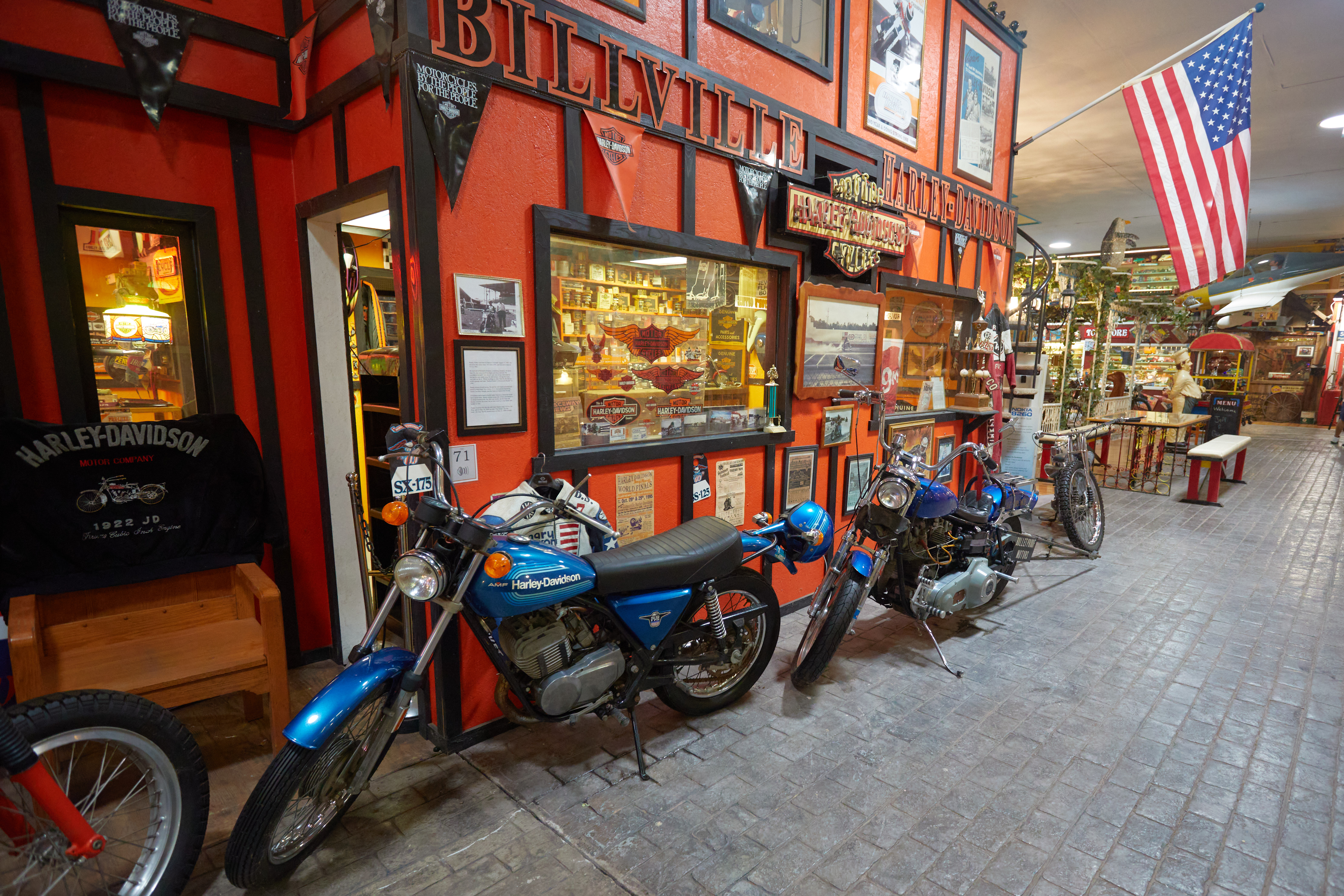 Harley-Davidson motorcycle shop in Billville.