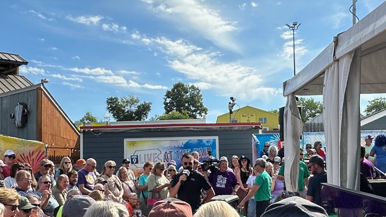 Taping of The Jason Show at booth at State Fair.