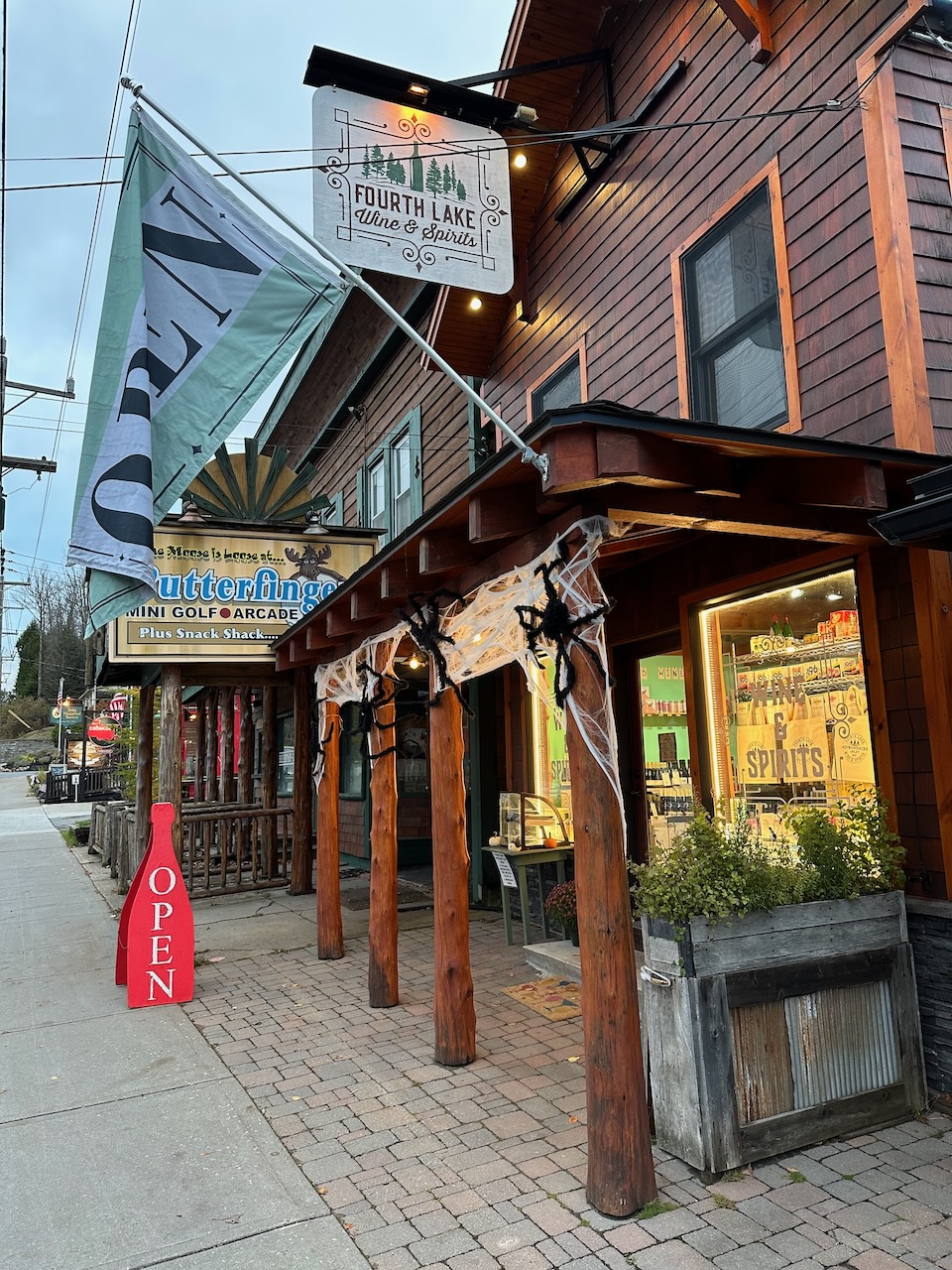 Exterior of Fourth Lake Wine and Spirits.
