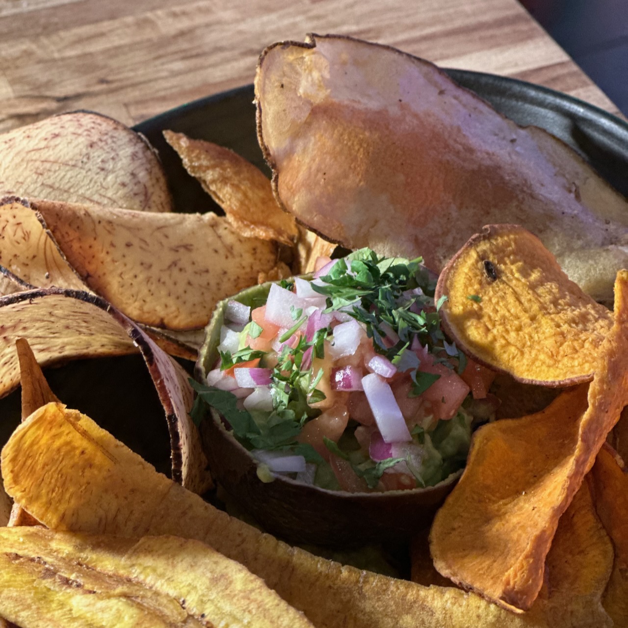 Cuban Guacamole appetizer with chips
