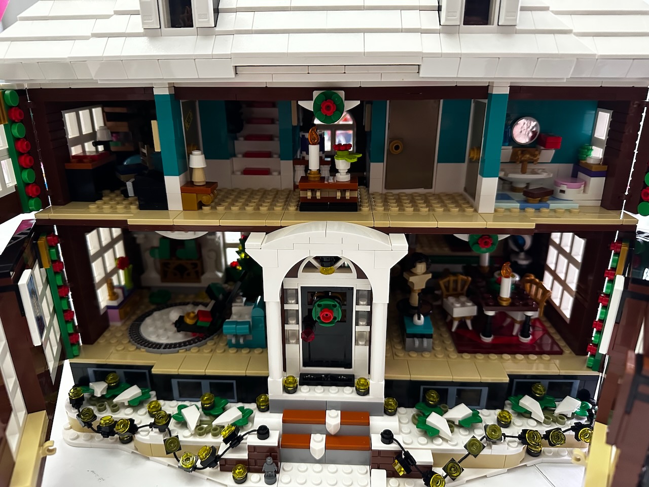 Interior of Lego Home Alone house.